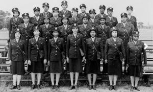 Black women soldiers