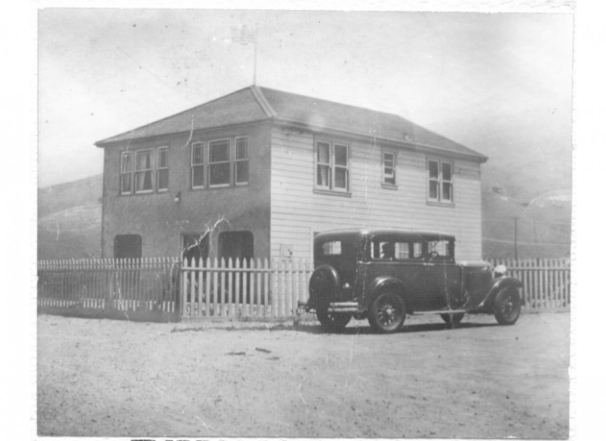 Brisbane's first school was located in the basement of the Mozzetti's home, 1930